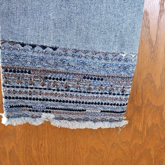 CHARLIE B Light Blue Skinny Jeans with Layered Frayed Hem - Picture 2 of 6